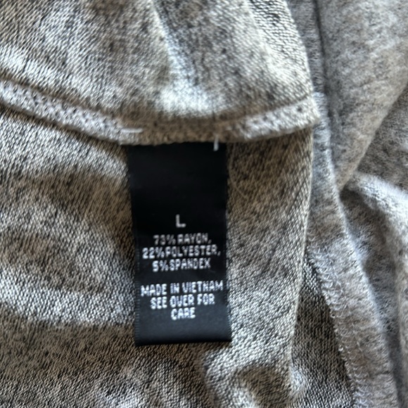 IZ BYER Sweater New - Picture 12 of 13